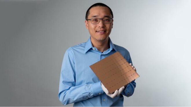 «Wafer Scale Engine»: cómo es el chip de computadoras más grande del mundo y qué utilidades tendrá