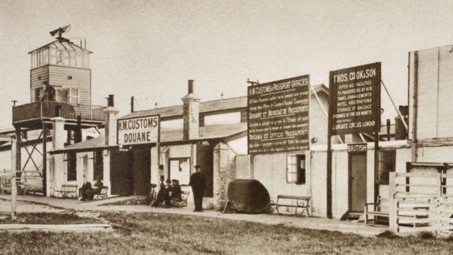 Cómo evitaban que los aviones chocaran en el aire hace 100 años
