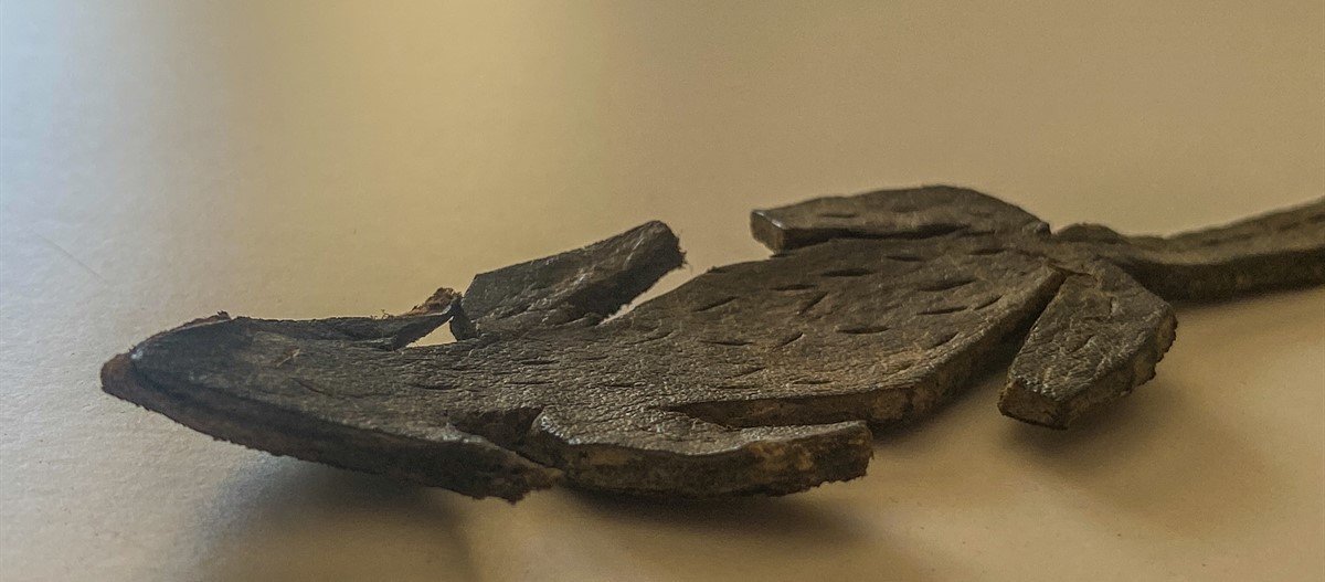 Encuentran ratoncito de cuero de niño romano de vindolanda