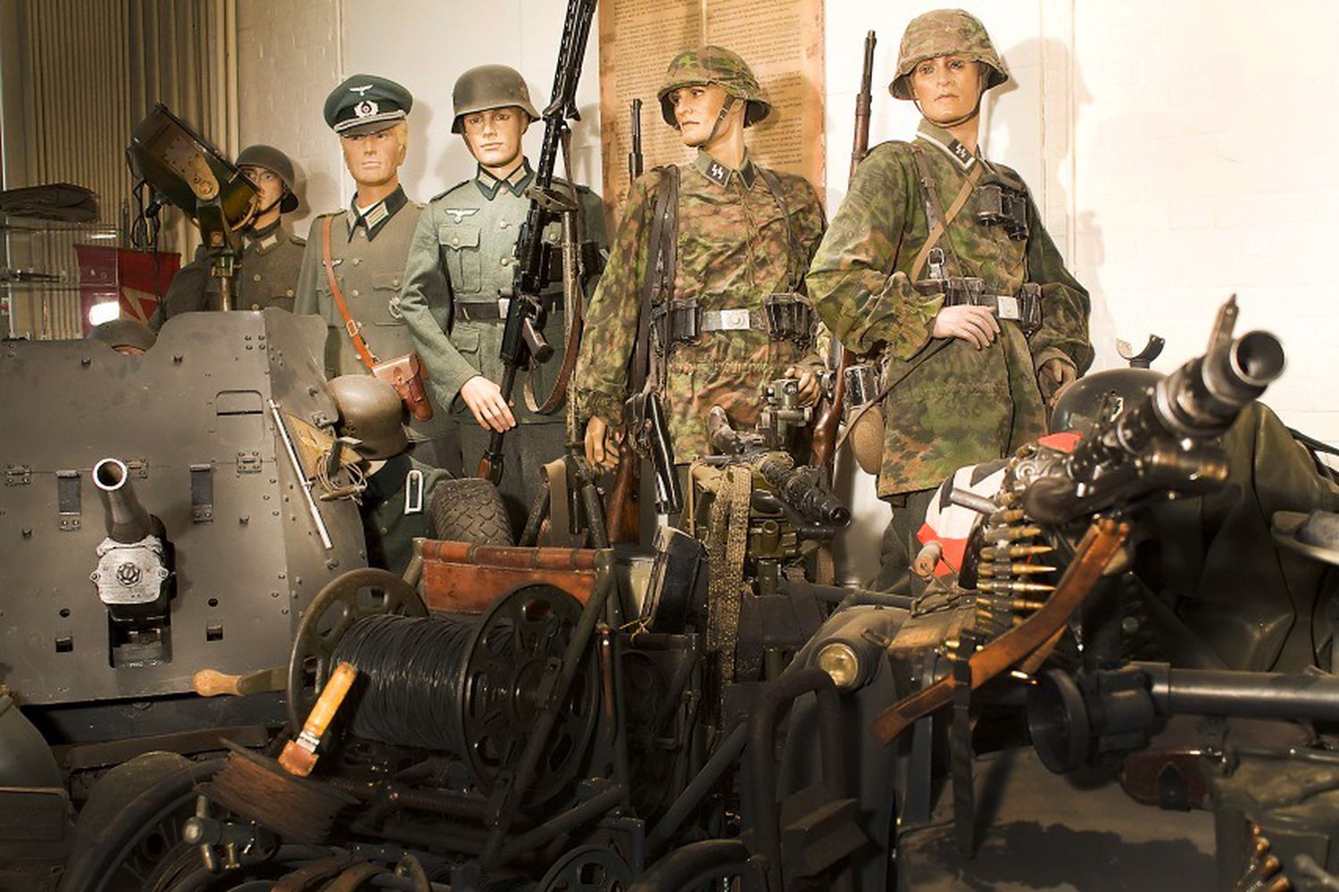 El misterioso robo de los maniquíes con uniforme nazi