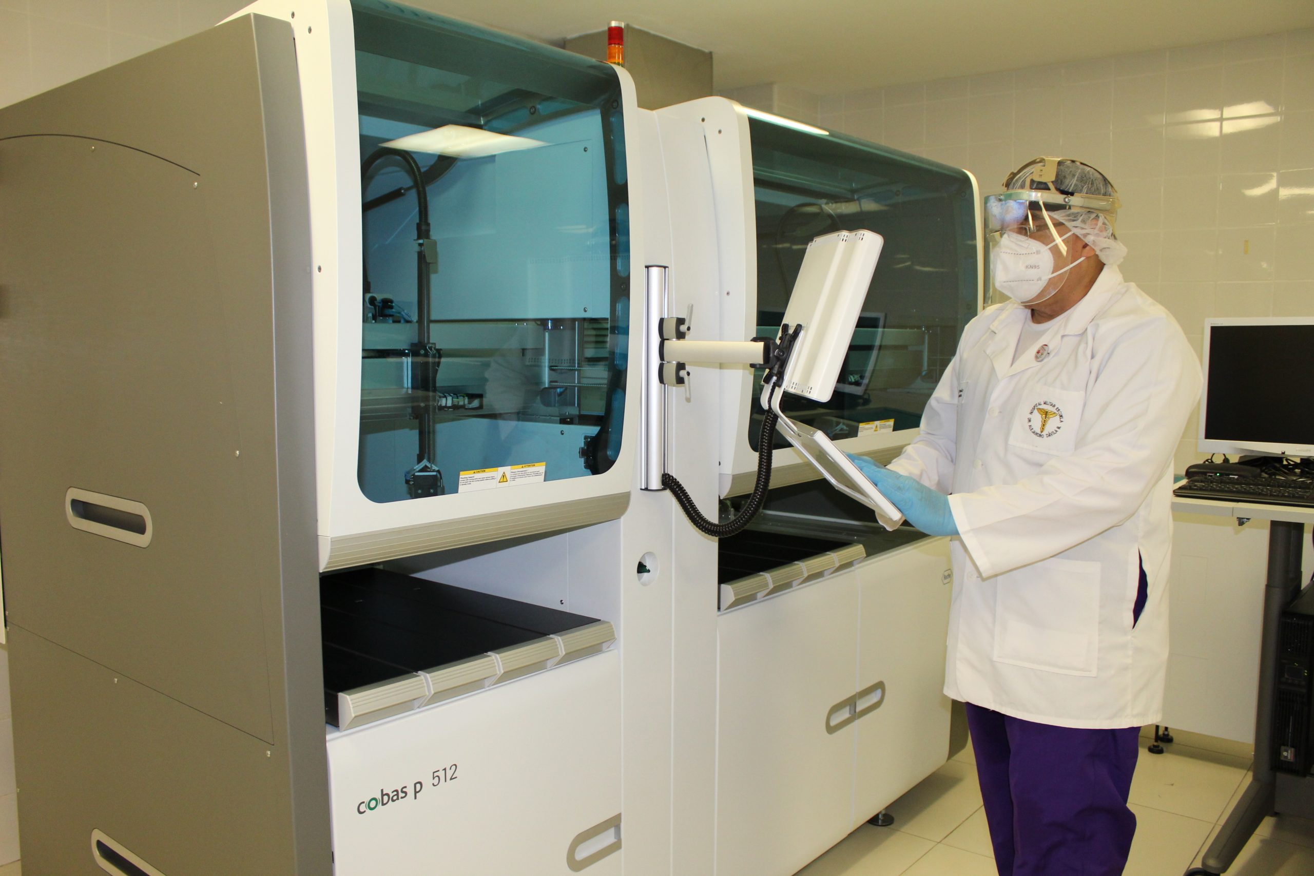 Hospital Militar incorpora un robot de laboratorio