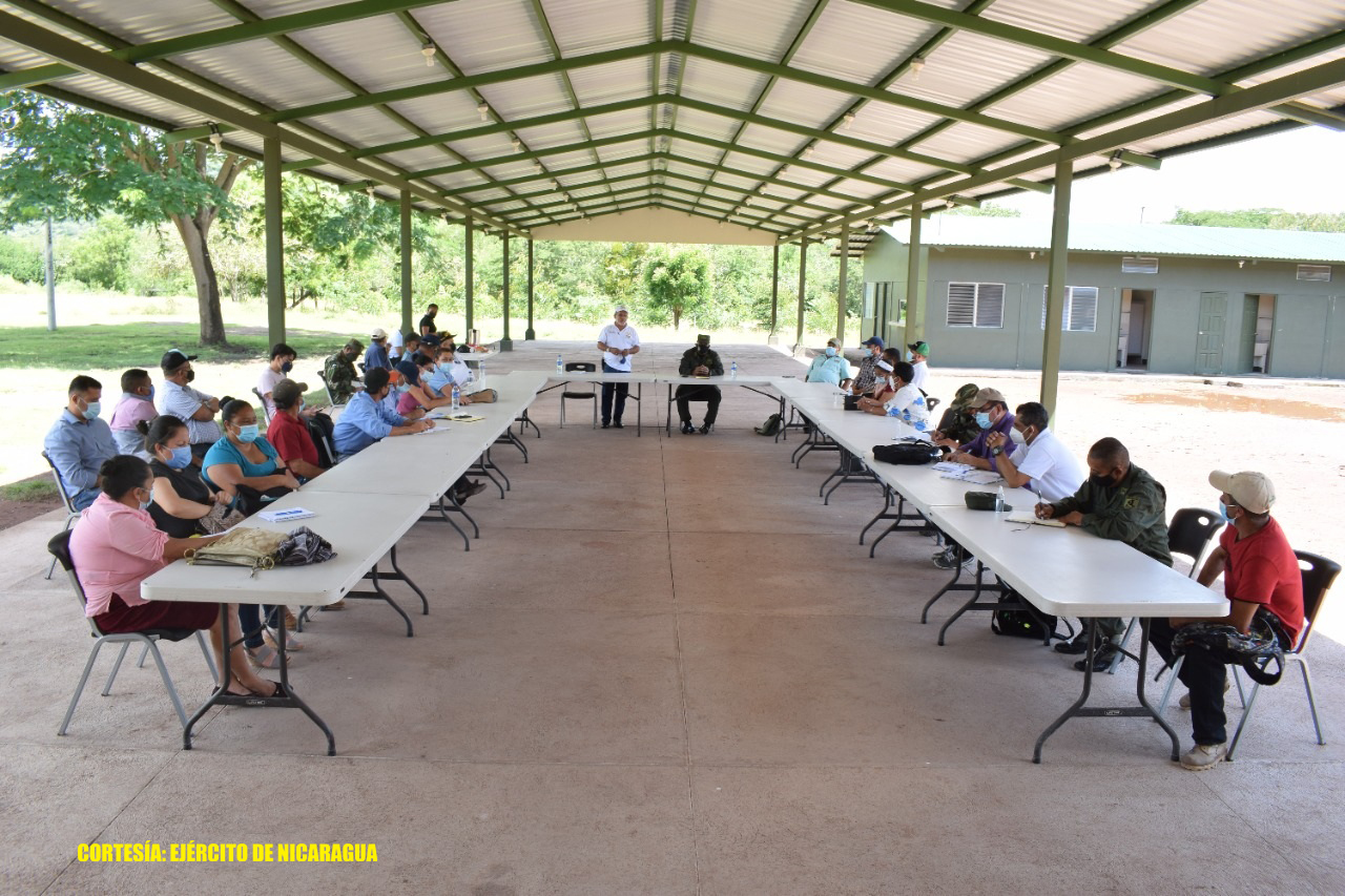 Reunión con productores de café