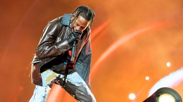 Travis Scott en Astroworld: el niño de 9 años Ezra Blount se convierte en la décima víctima mortal de la estampida durante el concierto
