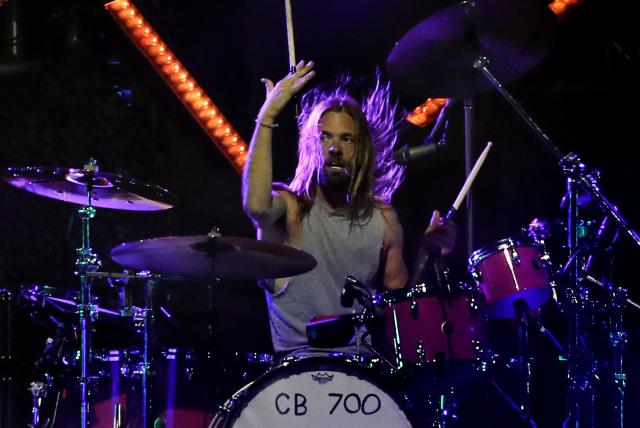 Foo Fighters confirma cancelación de su gira tras muerte de Taylor Hawkins