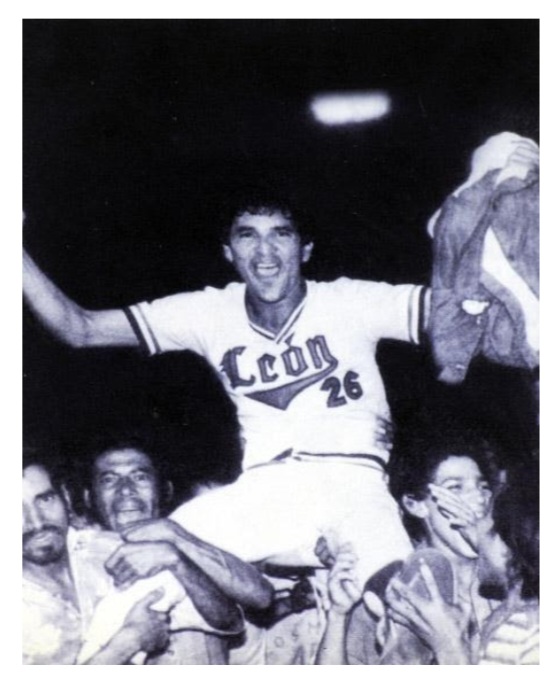 Muere una leyenda del beisbol: Julio Moya